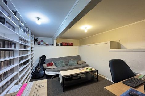 Photo of property in 129 Holborn Drive, Stokes Valley, Lower Hutt, 5019