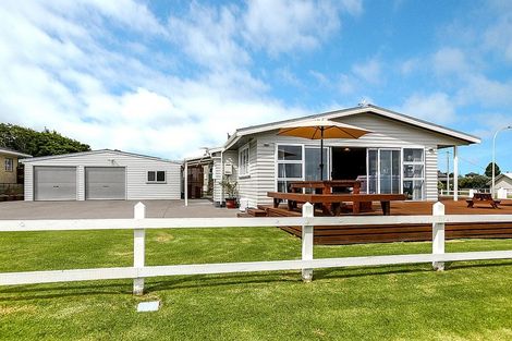 Photo of property in 22/20 Mace Terrace, Oakura, 4314