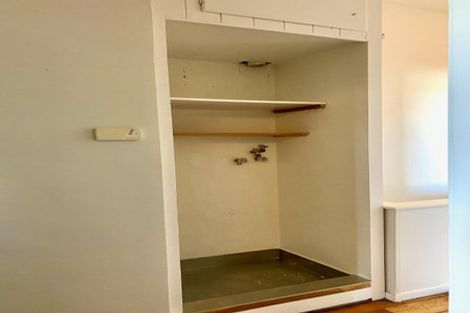 Photo of property in 70-72 Vauxhall Road, Devonport, Auckland, 0624