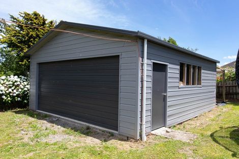 Photo of property in 33 Burgoyne Street, Woodville, 4920