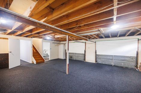 Photo of property in 36 Winston Avenue, Hokowhitu, Palmerston North, 4410