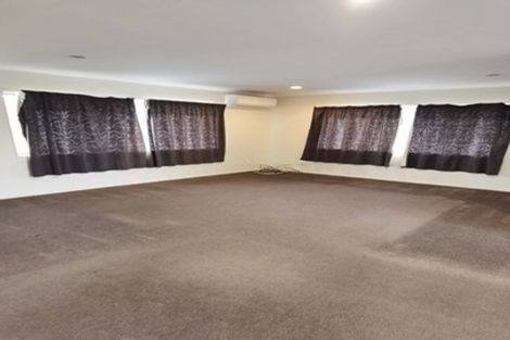 Photo of property in 15 Dole Place, Mangere, Auckland, 2022