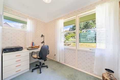 Photo of property in 2 Glenrae Grove, Silverstream, Upper Hutt, 5019
