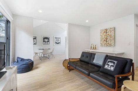 Photo of property in 2/388 Montreal Street, Christchurch Central, Christchurch, 8013