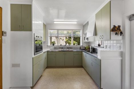 Photo of property in 18a Hawthorn Crescent, Stokes Valley, Lower Hutt, 5019