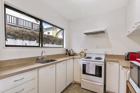 Photo of property in 2/38 Koromiko Street, New Lynn, Auckland, 0600