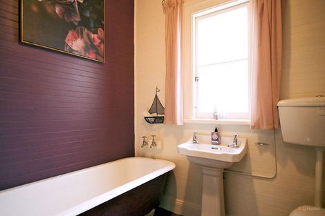 Photo of property in 22 Mckenzie Street, Geraldine, 7930