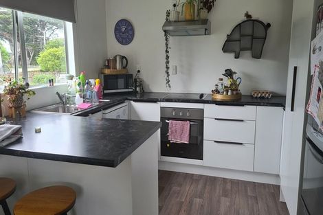 Photo of property in 72 Woodward Street East, Featherston, 5710