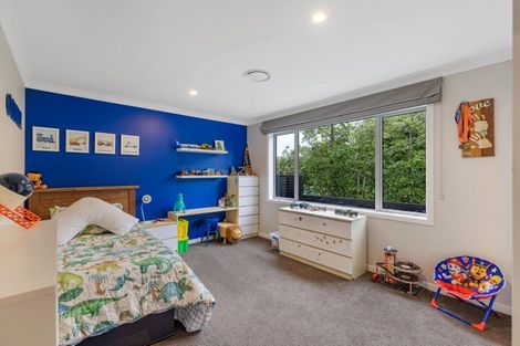 Photo of property in 1 Waimarama Court, Roslyn, Palmerston North, 4414