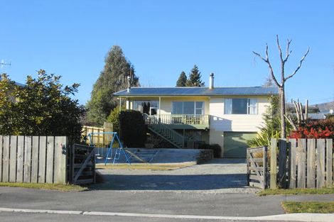 Photo of property in 182 Upton Street, Wanaka, 9305