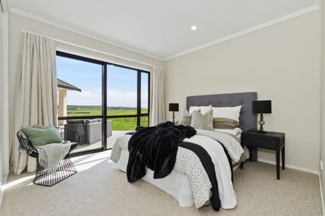 Photo of property in 80 Ewen Place, Karaka, Papakura, 2580