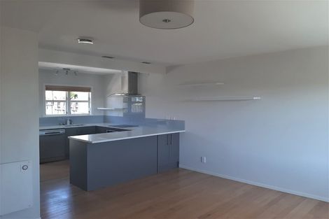 Photo of property in 2/48a Northboro Road, Belmont, Auckland, 0622