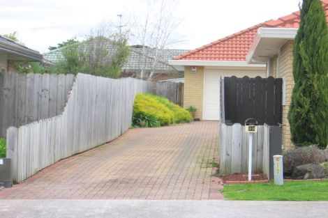 Photo of property in 99 Kilkenny Drive, Dannemora, Auckland, 2016