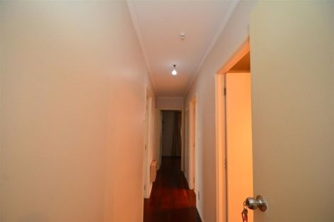 Photo of property in 56 Hollyford Drive, Clover Park, Auckland, 2105