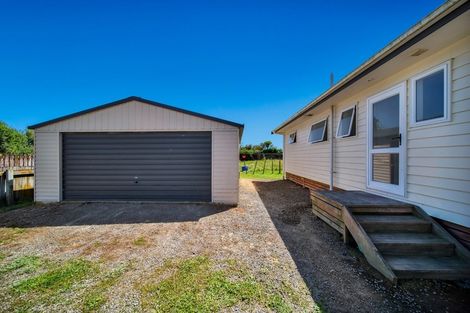 Photo of property in 75 Tauhuri Street, Manaia, 4612