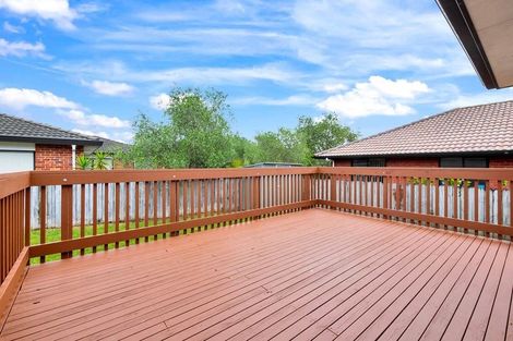 Photo of property in 12 Parkcrest Drive, Henderson, Auckland, 0612