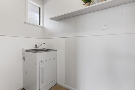 Photo of property in 11 Royal Arch Place, Rosehill, Papakura, 2113