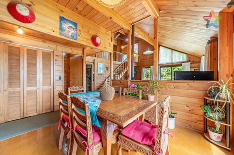 Photo of property in 321 Marine Drive, York Bay, Lower Hutt, 5013