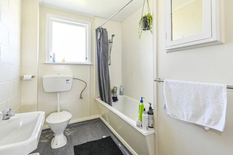 Photo of property in 409-419 Lowe Street, Camberley, Hastings, 4120