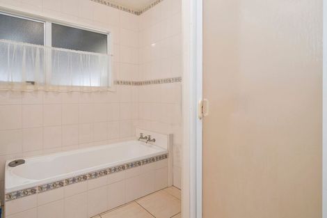 Photo of property in 36 Whitby Avenue, Whitianga, 3510