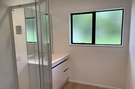 Photo of property in 100 Queens Road, Waikanae Beach, Waikanae, 5036