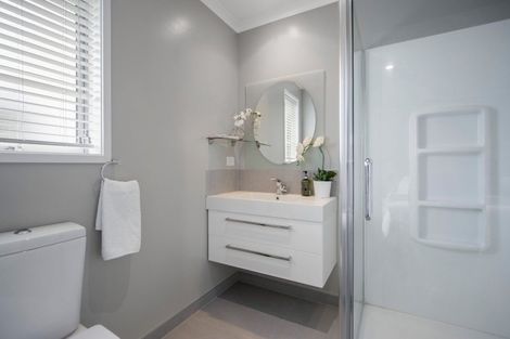 Photo of property in 60 Kayelene Place, Omokoroa, 3114