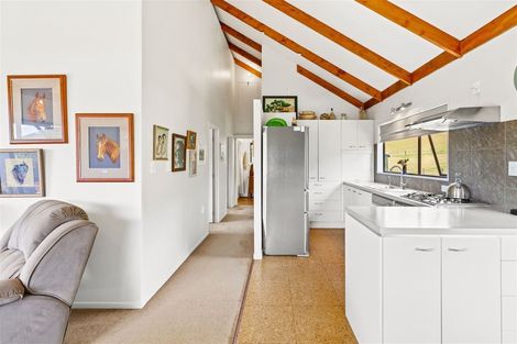 Photo of property in 321 Muriwai Valley Road, Muriwai, Waimauku, 0881