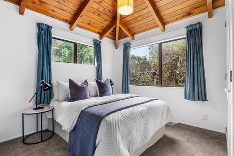 Photo of property in 2/24 Matipo Road, Mairangi Bay, Auckland, 0630