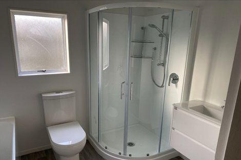 Photo of property in 2 Waimarie Park, Levin, 5510