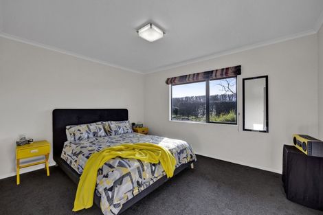 Photo of property in 16 Arthur Road, Paraite, New Plymouth, 4373