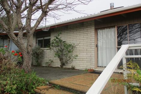 Photo of property in 135 Winara Avenue, Waikanae, 5036