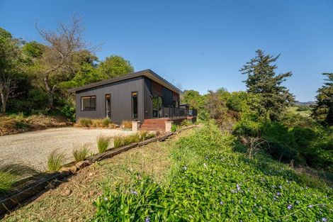 Photo of property in 10 Bute Street, Moeraki, 9482