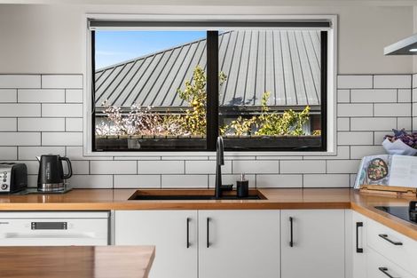 Photo of property in 83 Arcon Drive, Broomfield, Christchurch, 8042