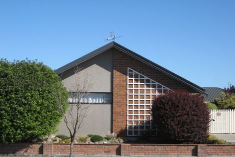 Photo of property in 49 Lowry Avenue, Redwood, Christchurch, 8051