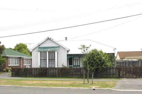 Photo of property in 16 Manning Place, Woolston, Christchurch, 8023