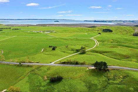 Photo of property in 3884 Kaipara Coast Highway, Mangakura, 0984