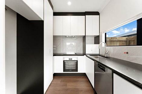 Photo of property in 13b Lipton Grove, Opaheke, Papakura, 2113