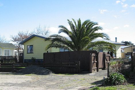 Photo of property in 16 Redwood Drive, Waipukurau, 4200