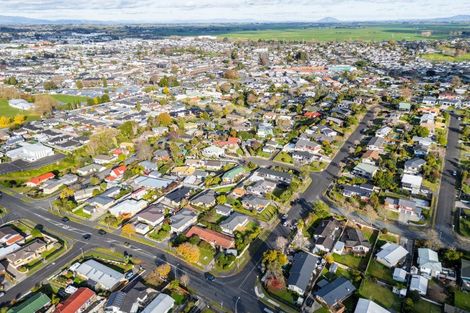 Photo of property in 3 Russleigh Drive, Dinsdale, Hamilton, 3204