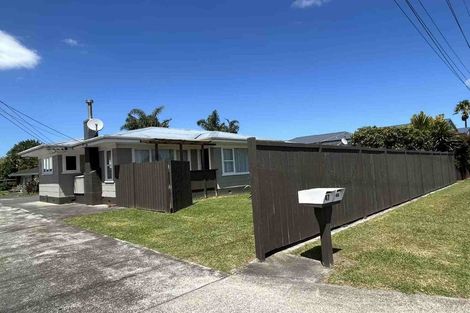 Photo of property in 1/47 Clevedon Road, Papakura, 2110
