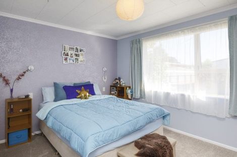 Photo of property in 24 Sutherland Crescent, Westbrook, Palmerston North, 4412