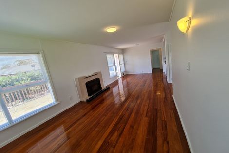 Photo of property in 107 Vodanovich Road, Te Atatu South, Auckland, 0610