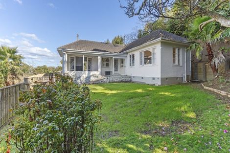 Photo of property in 20 Frankley Road, Westown, New Plymouth, 4310