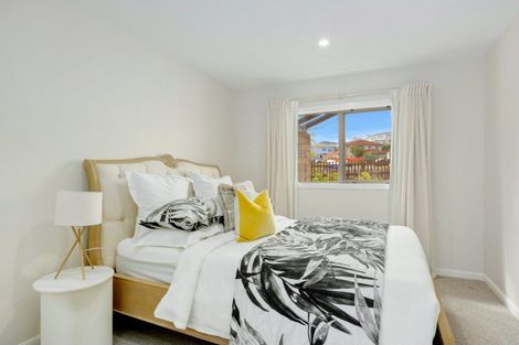 Photo of property in 39 Scarlet Oak Drive, Schnapper Rock, Auckland, 0632