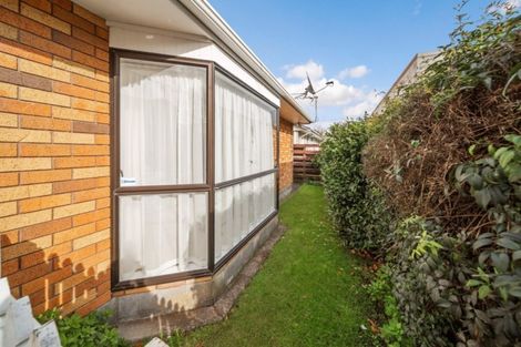 Photo of property in 6a Cornwall Street, Brooklands, New Plymouth, 4310