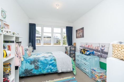 Photo of property in 30 Holland Road, Fairfield, Hamilton, 3214