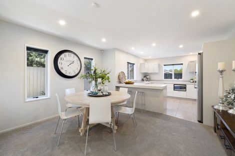 Photo of property in 165 Blighs Road, Strowan, Christchurch, 8052