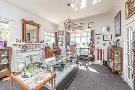 Photo of property in 9 Great North Road, Saint Johns Hill, Whanganui, 4501