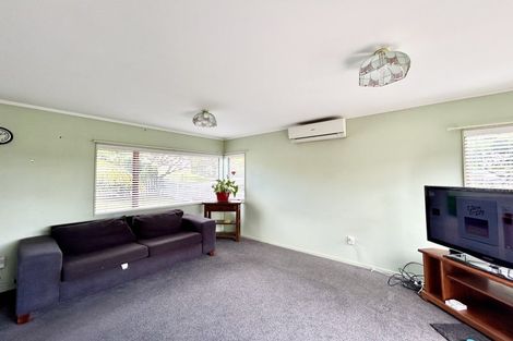 Photo of property in 14 Blueridge Close, Sunnyvale, Auckland, 0612