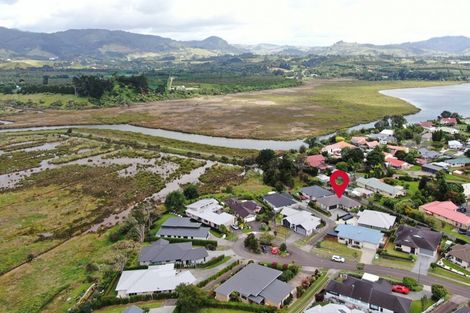 Photo of property in 14 Riverside Place, Katikati, 3129